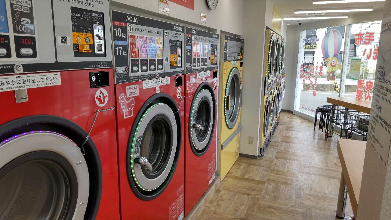コインランドリー/ピエロ 678号 天理富堂町店の写真