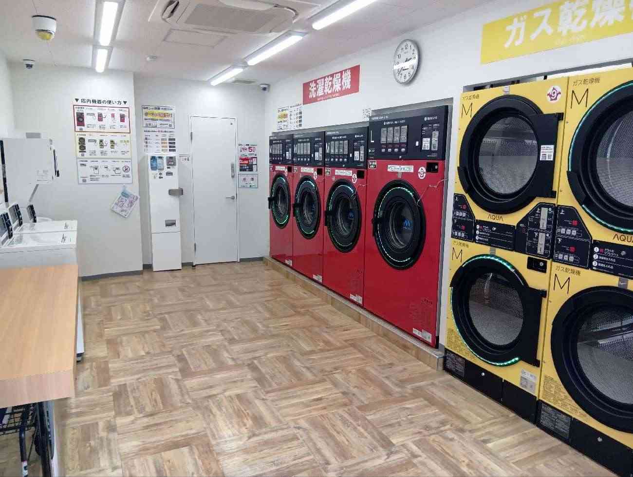 784号 宮山町店の写真